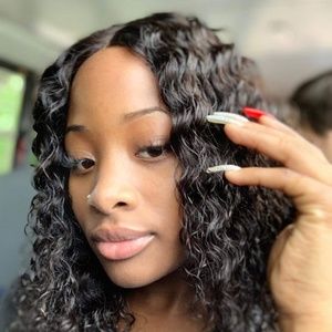 Meet your Posher, Amara